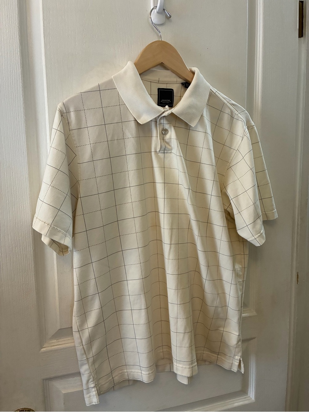 Arrow Men's Cream Windowpane Polo Shirt. Size M